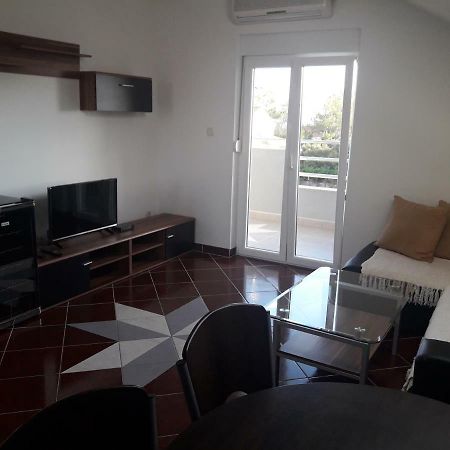 Apartmani Kuzmic 沃希 外观 照片