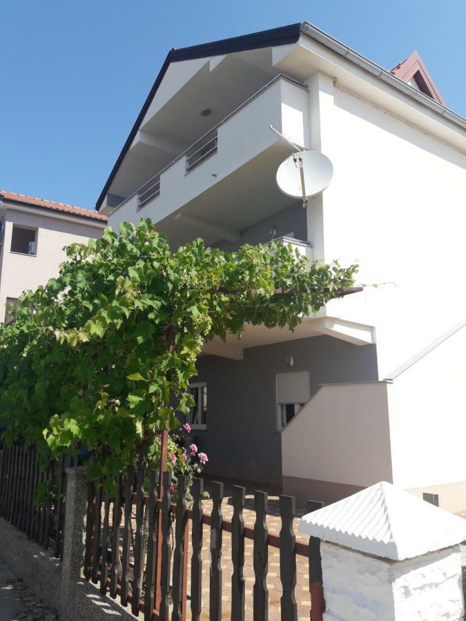 Apartmani Kuzmic 沃希 外观 照片