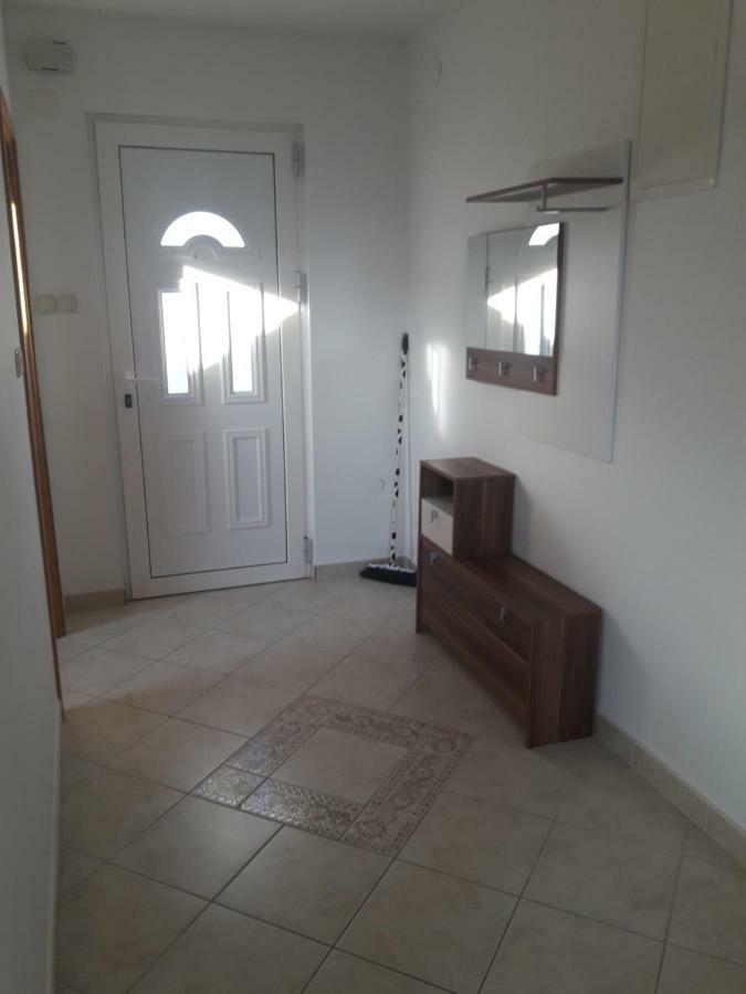 Apartmani Kuzmic 沃希 外观 照片