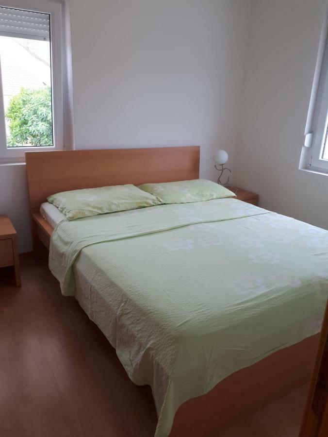 Apartmani Kuzmic 沃希 外观 照片