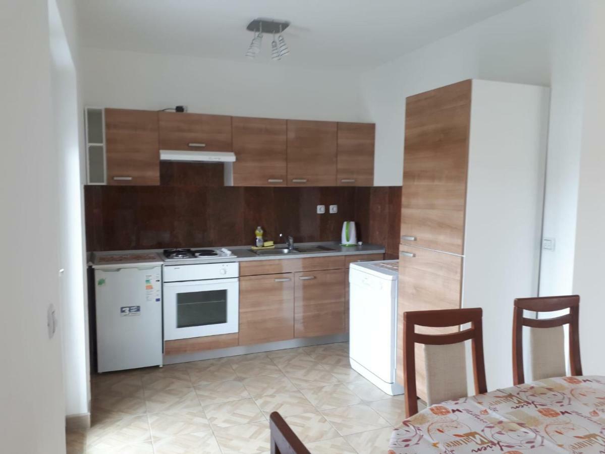 Apartmani Kuzmic 沃希 外观 照片
